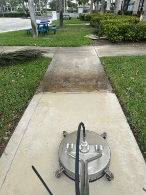 Pressure Washing in Coral Springs, FL (2)